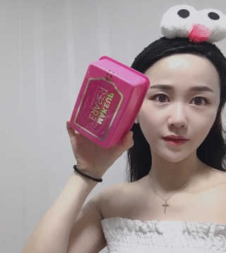 메이크업 이레이져 바이 컬러딥 래버러토리즈 — 5점을 준 리뷰어가 2020년 3월 올린 사용 사진