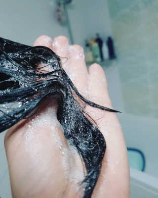 the naked object [탈모볼륨샴푸] 디블랙 팩 샴푸 — 4점을 준 리뷰어가 2020년 1월 올린 사용 사진