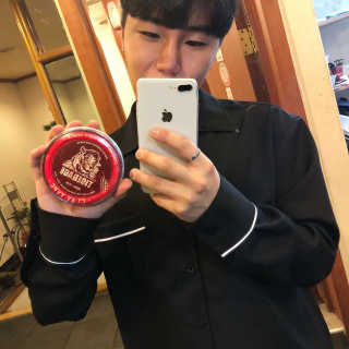 다슈코리아 다슈 클래식 타이거 레이지 수성 포마드 — 5점을 준 리뷰어가 2018년 11월 올린 사용 사진