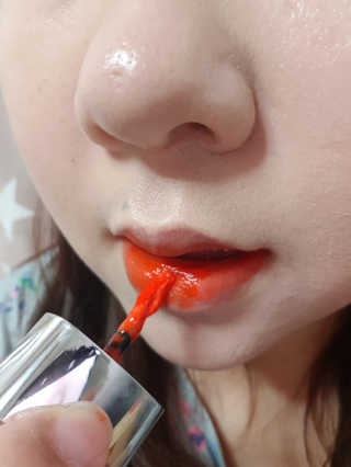 셀레뷰 하이 퍼포먼스 립 틴트 마스터 — 5점을 준 리뷰어가 2018년 2월 올린 사용 사진