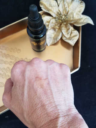 프렌 코우 리 폴리 (FranChouliPom Nourishing Facial Serum) — 5점을 준 리뷰어가 2018년 5월 올린 사용 사진