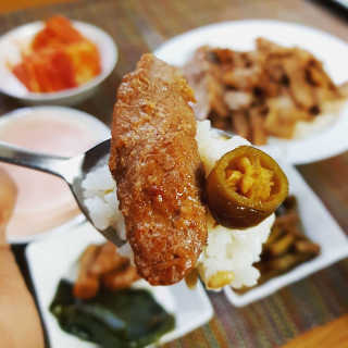 화순집 한돈 마늘생강구이 — 5점을 준 리뷰어가 2019년 1월 올린 사용 사진