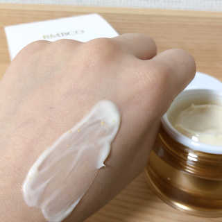 비엠비코 퀸79 노블 골드 크림 — 5점을 준 리뷰어가 2020년 1월 올린 사용 사진