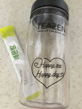 티젠 레몬밤 + 마이보틀 — 5점을 준 리뷰어가 2018년 7월 올린 사용 사진
