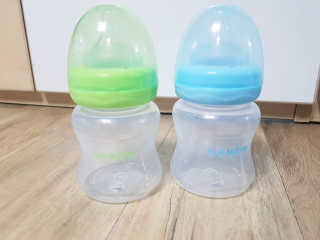 유비맘 신생아젖병 120ml 트리플팩_ 젖꼭지 포함 — 5점을 준 리뷰어가 2020년 1월 올린 사용 사진