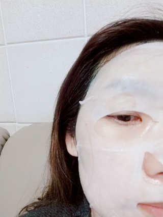페네그린 모이스처라이징 셀렉트 마스크 콰이트 리치 10매 — 5점을 준 리뷰어가 2020년 3월 올린 사용 사진