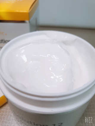 지고트 비타솔루션12 시너지 앰플 크림 100ml — 3점을 준 리뷰어가 2019년 6월 올린 사용 사진