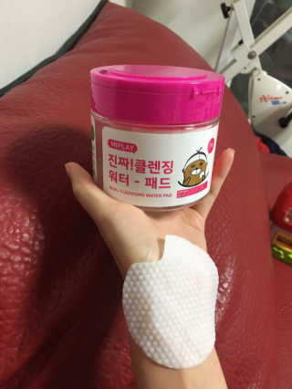 미플레이 진짜 클렌징 워터 패드 — 4.5점을 준 리뷰어가 2018년 11월 올린 사용 사진