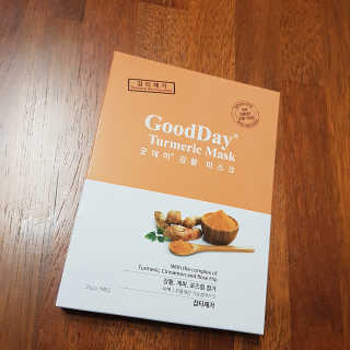 GoodDay Skincare GoodDay 강황 마스크 — 4점을 준 리뷰어가 2019년 6월 올린 사용 사진