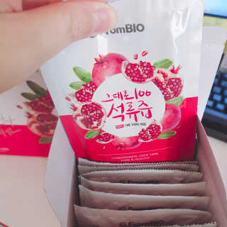 프롬바이오 오직 석류만 [그대로100 석류즙] 하루 1포로 건강하게 — 4.5점을 준 리뷰어가 2019년 10월 올린 사용 사진