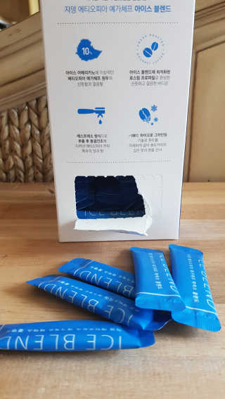 (주)쟈뎅 [쟈뎅] 에스프레소스틱 아이스블렌드 — 4점을 준 리뷰어가 2019년 5월 올린 사용 사진