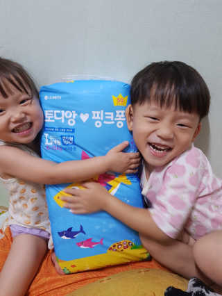 LG생활건강 토디앙 핑크퐁 밴드형 기저귀 — 5점을 준 리뷰어가 2017년 7월 올린 사용 사진