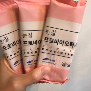 눈길 프로바이오틱스 눈길 콜라겐 프로바이오틱스 — 5점을 준 리뷰어가 2019년 11월 올린 사용 사진