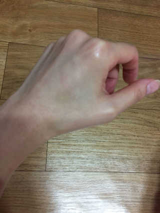 스킨큐어 산다화 카멜리아 페이스오일(동백오일) — 4점을 준 리뷰어가 2016년 11월 올린 사용 사진