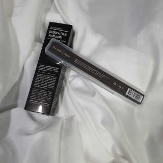 the naked object 디블랙팩치약 디블랙칫솔 세트 — 5점을 준 리뷰어가 2020년 1월 올린 사용 사진