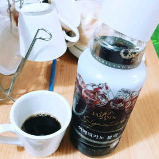 (주)쟈뎅 쟈뎅 시그니처 아메리카노 1.1L — 5점을 준 리뷰어가 2018년 5월 올린 사용 사진