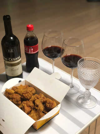 [치킨마루]-  빠사칸윙봉현미 + 콜라 500ml — 4점을 준 리뷰어가 2019년 7월 올린 사용 사진