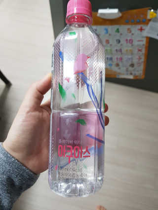 아쿠아스 플레이버워터 [아쿠아스] 복숭아 플레이버워터 1BOX 20개입 — 4점을 준 리뷰어가 2020년 3월 올린 사용 사진