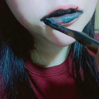 the naked object 디블랙팩치약 디블랙칫솔 세트 — 4점을 준 리뷰어가 2018년 12월 올린 사용 사진