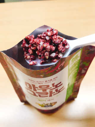 아우노그라노 오리지날, 진짜 베리, 진짜 카카오 — 5점을 준 리뷰어가 2018년 6월 올린 사용 사진
