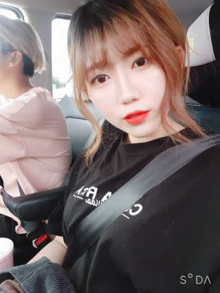 지고트 미네랄 UV 스네일 쿠션 리필포함 — 5점을 준 리뷰어가 2019년 7월 올린 사용 사진