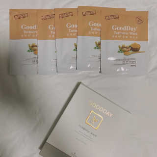 GoodDay Skincare GoodDay 강황 마스크 — 5점을 준 리뷰어가 2020년 2월 올린 사용 사진