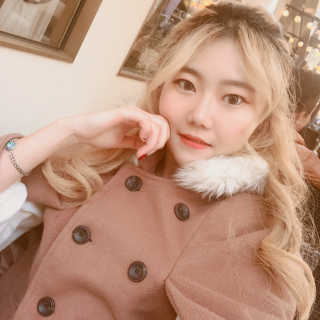 [블랙루즈] 에어 핏 벨벳틴트 시즌1 7종 중 택1+랜덤1 — 4.67점을 준 리뷰어가 2018년 11월 올린 사용 사진