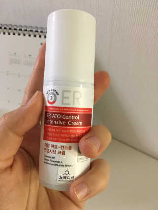 Dr.메디션 이알아토-컨트롤인텐시브크림 — 3점을 준 리뷰어가 2019년 1월 올린 사용 사진