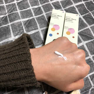 메이메리 쓰리이펙츠 모이스처 톤업크림 50ml — 1점을 준 리뷰어가 2020년 1월 올린 사용 사진