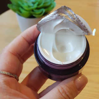 루이스 비드마 아이 콘투어 크림 30ml — 5점을 준 리뷰어가 2018년 7월 올린 사용 사진