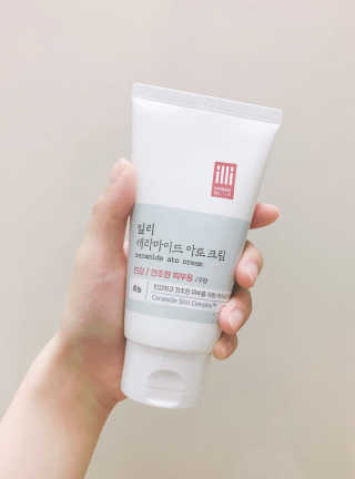 일리윤 세라마이드 아토 집중 크림 — 4.67점을 준 리뷰어가 2017년 6월 올린 사용 사진