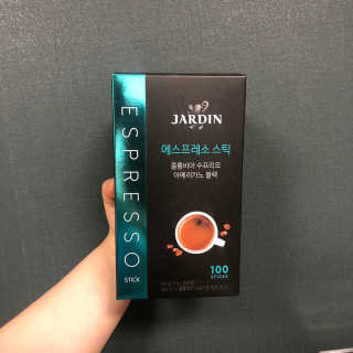 (주)쟈뎅 쟈뎅 에스프레소 스틱 아메리카노 블랙 — 4.33점을 준 리뷰어가 2018년 10월 올린 사용 사진