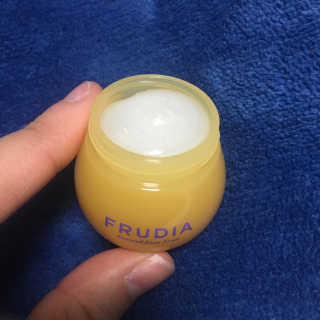 [후르디아] 블루베리 과즙 듬뿍 꿀과즙립밤 3개 세트 — 5점을 준 리뷰어가 2019년 11월 올린 사용 사진