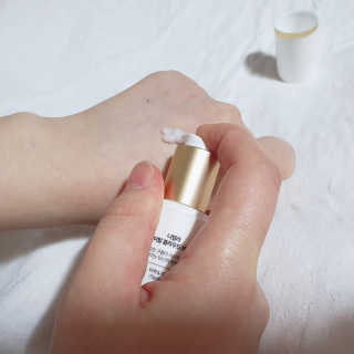 니텔라 바이탈 클라우드 에센스 — 4점을 준 리뷰어가 2020년 1월 올린 사용 사진
