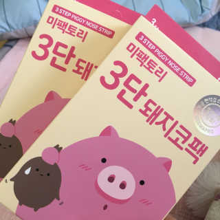 미팩토리 3단 돼지코팩 3매입 X 2 — 3점을 준 리뷰어가 2018년 3월 올린 사용 사진