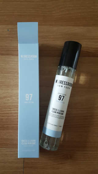 더블유드레스룸 드레스퍼퓸 150ml — 3.67점을 준 리뷰어가 2018년 8월 올린 사용 사진