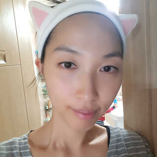 Honey Trap 허니트랩 로즈 퓨리파잉 클렌징 워터+고양이 머리띠 — 5점을 준 리뷰어가 2018년 5월 올린 사용 사진