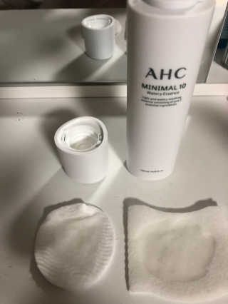 AHC 에이 에이치 씨 미니멀 10 워터리 에센스 — 4점을 준 리뷰어가 2018년 12월 올린 사용 사진