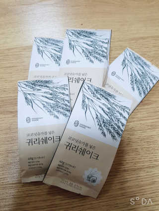 [착한습관]건강한 한끼, 귀리 쉐이크와 서리태 쉐이크 — 4.5점을 준 리뷰어가 2019년 8월 올린 사용 사진