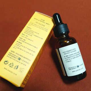 [스킨큐어] 산다화 비타민C 화이트닝 에센스 30ml — 5점을 준 리뷰어가 2020년 3월 올린 사용 사진