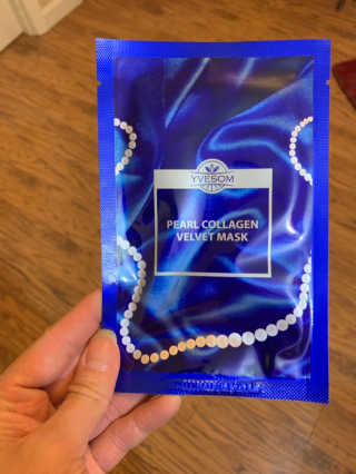 Pearl Collagen Velvet Mask 1 BOX by YVESOM — 5점을 준 리뷰어가 2019년 3월 올린 사용 사진
