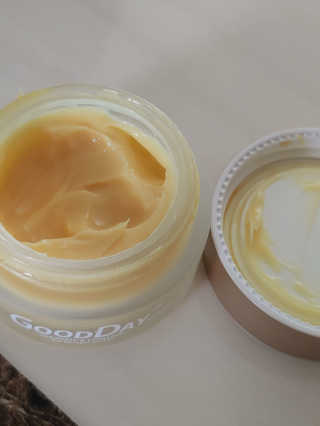 GoodDay Skincare GoodDay 강황 크림 — 4.5점을 준 리뷰어가 2019년 8월 올린 사용 사진