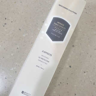 메이메리 쓰리이펙츠 모이스처 톤업크림 50ml — 5점을 준 리뷰어가 2019년 12월 올린 사용 사진