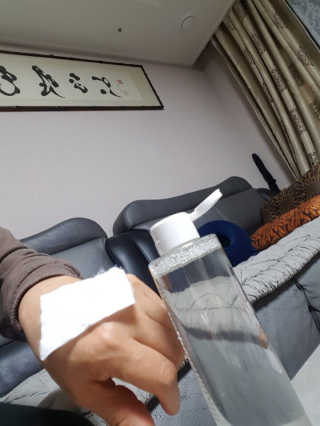 [더메디닥터] 글리셜 미셀라 클렌징 워터 — 5점을 준 리뷰어가 2019년 2월 올린 사용 사진