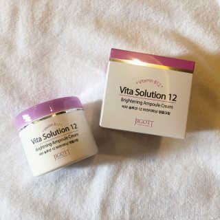 지고트 비타솔루션12 브라이트닝 앰플 크림 100ml — 5점을 준 리뷰어가 2019년 6월 올린 사용 사진