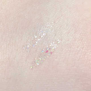[블랙루즈] 펄블리 아이 글리터 2종 — 5점을 준 리뷰어가 2019년 1월 올린 사용 사진