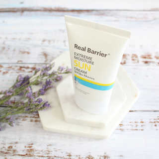 리얼베리어 익스트림 모이스처 선크림 SPF50+ PA++++ — 5점을 준 리뷰어가 2019년 4월 올린 사용 사진