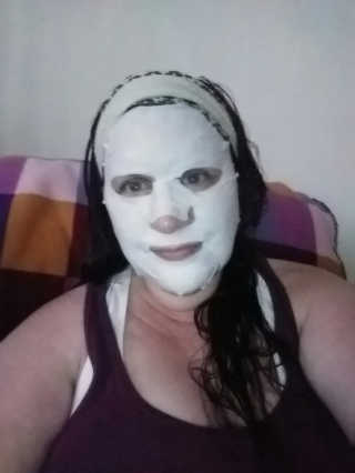 아이뽀 모든 피부 타입을위한 AIPPO Expert Hydrating Mask — 5점을 준 리뷰어가 2018년 2월 올린 사용 사진