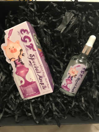 엘리자베카 Elizavecca Witch Piggy Hell-pore EGF 스페셜 앰플 — 2점을 준 리뷰어가 2018년 11월 올린 사용 사진