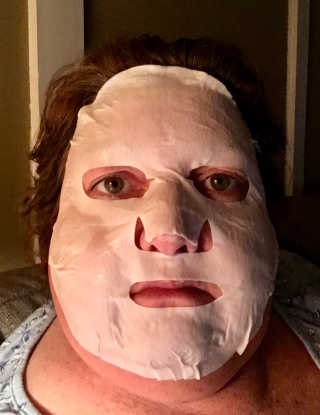 Pearl Collagen Velvet Mask 1 BOX by YVESOM — 5점을 준 리뷰어가 2019년 3월 올린 사용 사진